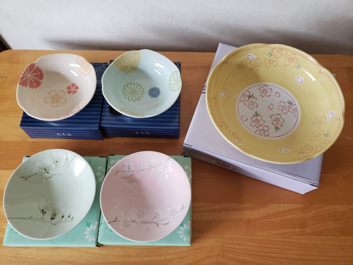 たち吉 黄地さくら盛鉢 たかね小鉢2種 さやか小鉢2種 皿 5枚 たち吉 黄地さくら盛鉢 たかね小鉢2種 さやか小鉢2種 皿 5枚