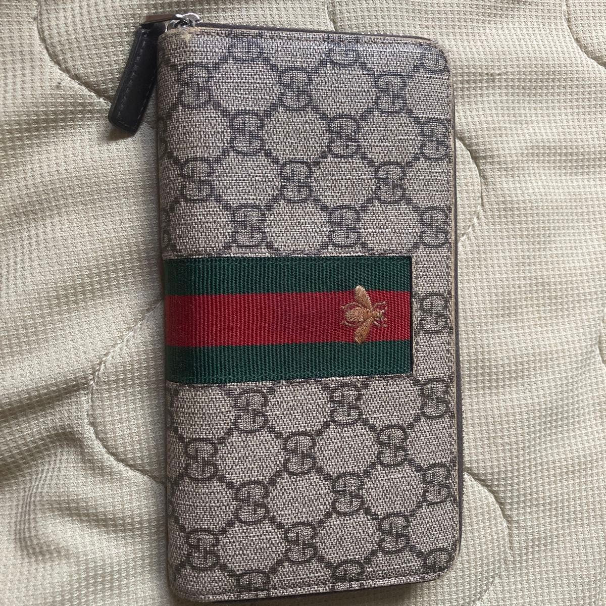 GUCCI(グッチ)BEE GGスプリーム 総柄 長財布 箱あり|Yahoo GUCCI(グッチ)BEE GGスプリーム 総柄 長財布 箱あり|Yahoo