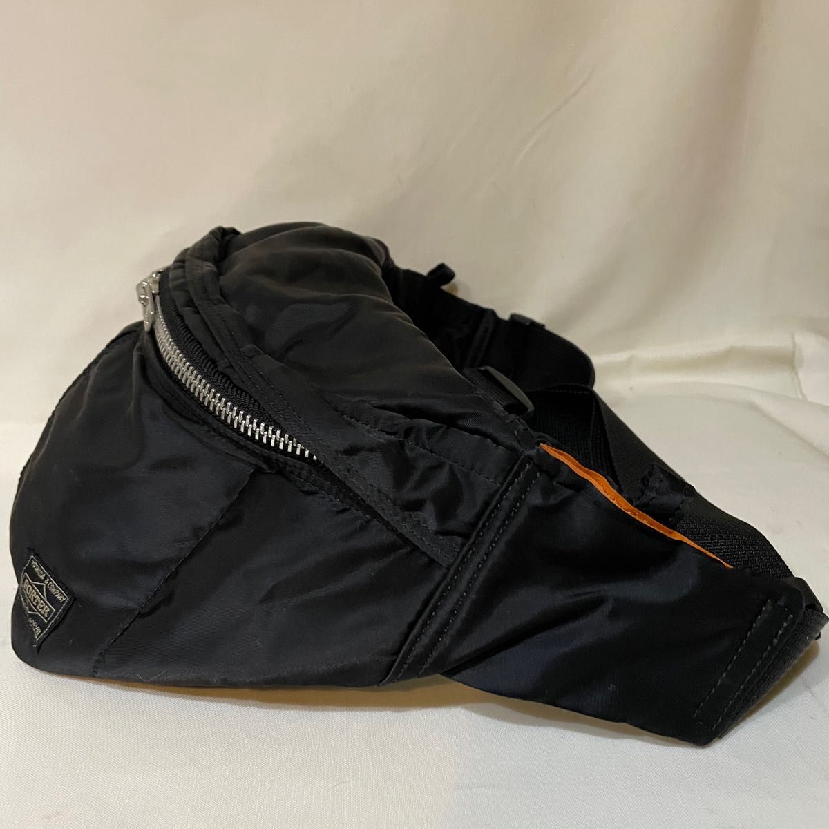 美品 ポーター タンカー ウエストバッグ 黒 ボディバッグ PORTER 美品 ポーター タンカー ウエストバッグ 黒 ボディバッグ PORTER