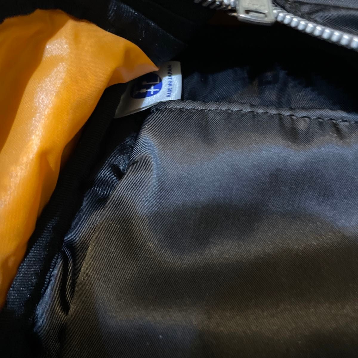 美品 ポーター タンカー ウエストバッグ 黒 ボディバッグ PORTER 美品 ポーター タンカー ウエストバッグ 黒 ボディバッグ PORTER