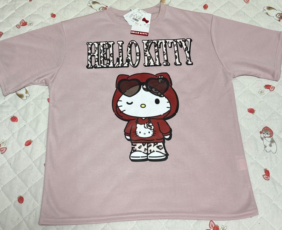 新品 ハローキティ 半袖Tシャツ Mサイズ ヒョウ柄 レオパード 新品 ハローキティ 半袖Tシャツ Mサイズ ヒョウ柄 レオパード