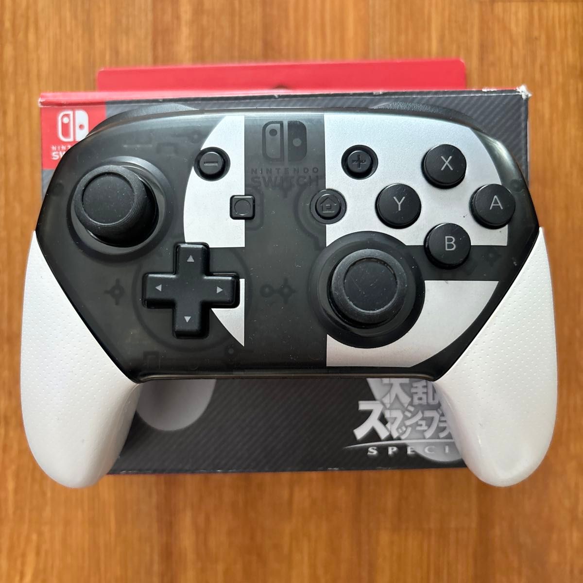 Switch 純正 Proコントローラー スマッシュブラザーズモデル Switch 純正 Proコントローラー スマッシュブラザーズモデル