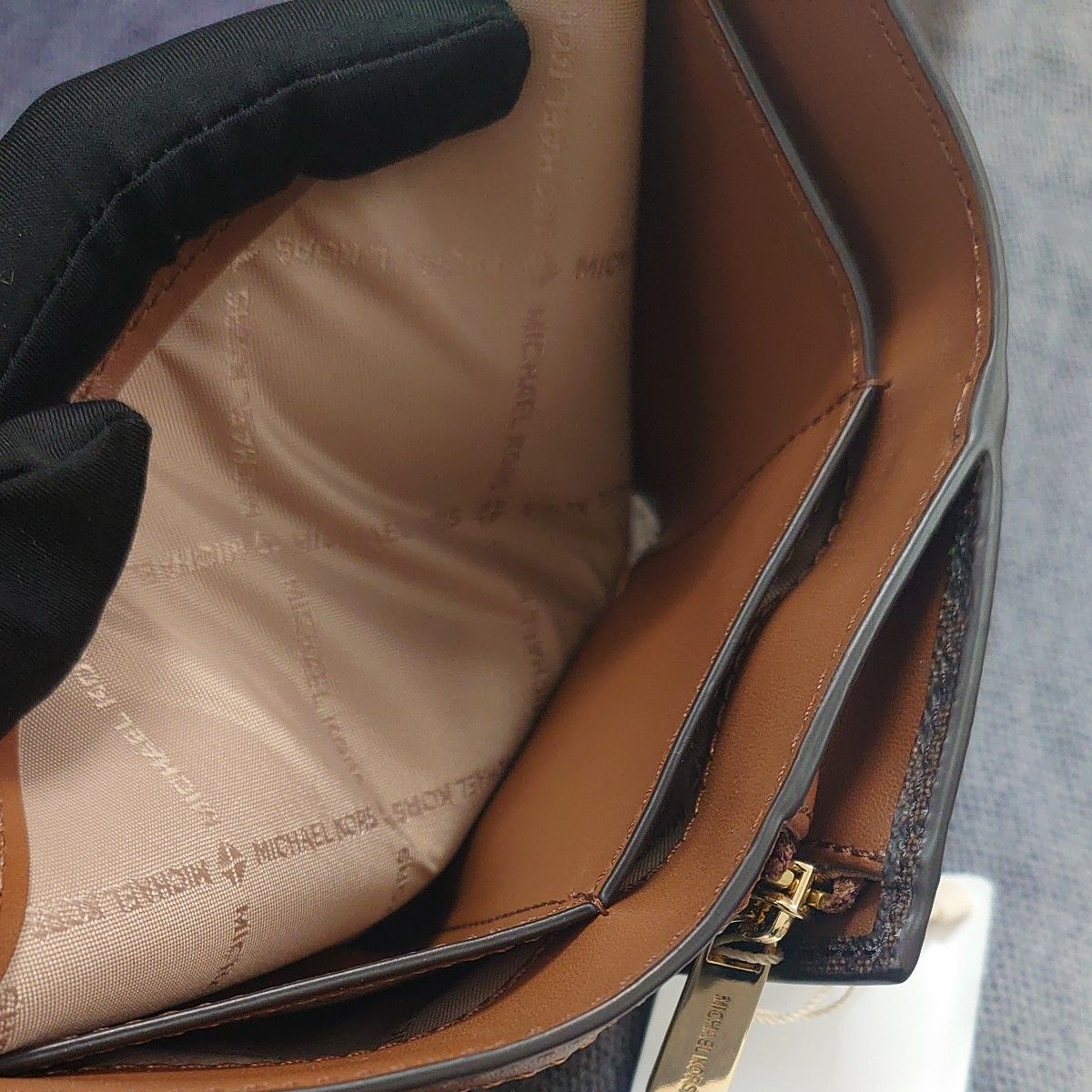新品未使用】MICHAEL KORS マイケルコース 三つ折り財布 新品 新品未使用】MICHAEL KORS マイケルコース 三つ折り財布 新品