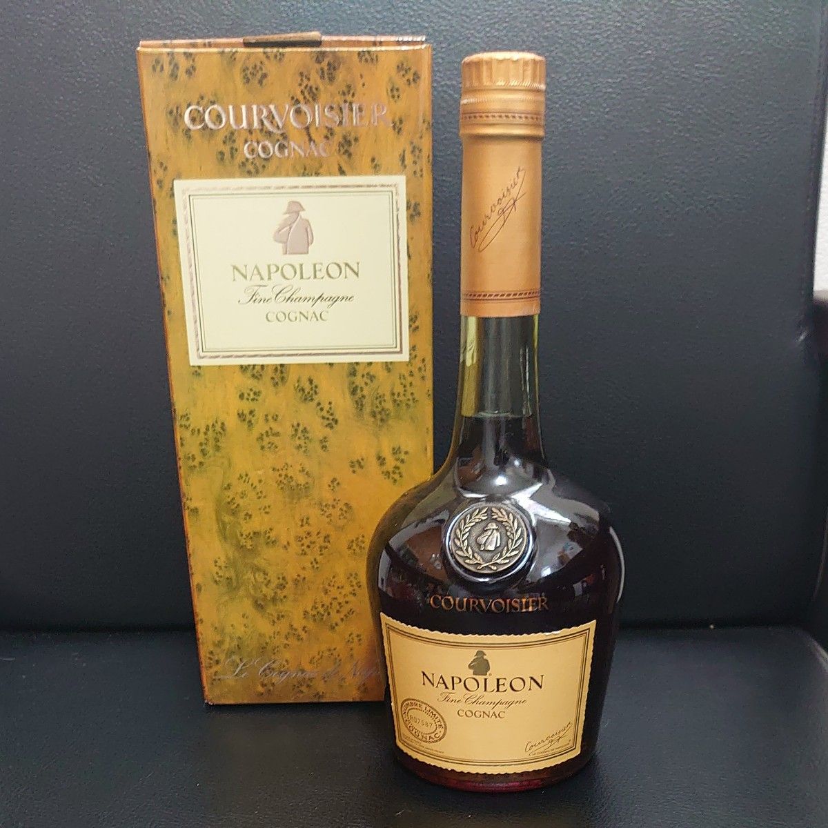 34古酒未開栓/ COURVOISIER NAPOLEON クルボアジェ ナポレオン 34古酒未開栓/ COURVOISIER NAPOLEON クルボアジェ ナポレオン