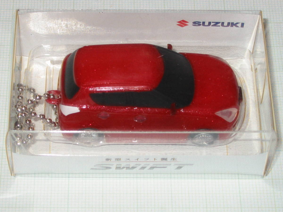 非売品☆スズキ スイフト SUZUKI SWIFT 走るキーホルダー キーチェーン（LEDライト点灯）プルバックカー ミニカー 赤　レッド　_画像7