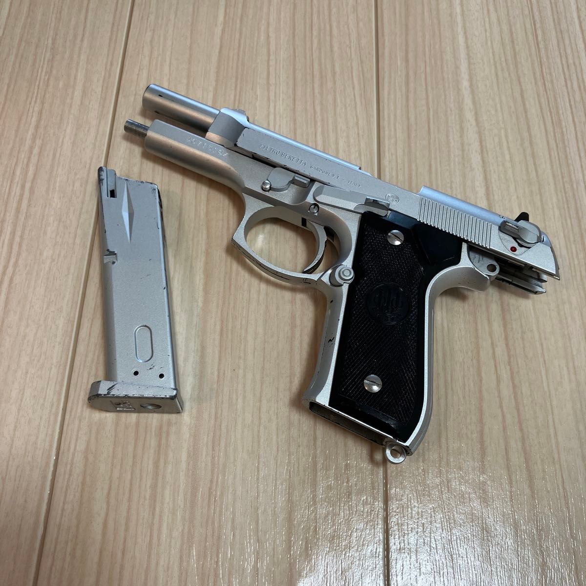 WA ウエスタンアームズ ベレッタM92FS INOX HW シルバー ガス WA ウエスタンアームズ ベレッタM92FS INOX HW シルバー ガス