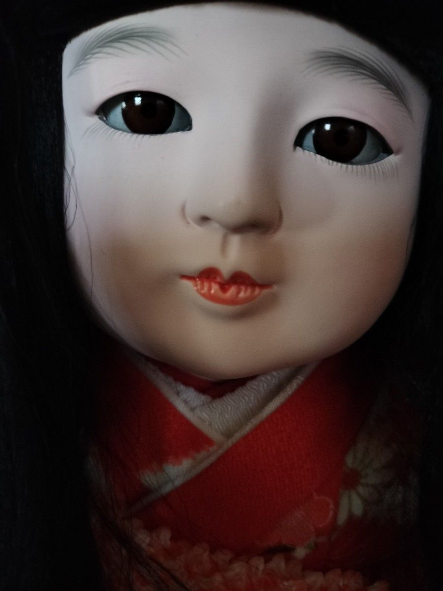 縁起物】座敷童子様の宿る市松人形様でございます 説明必読願い 縁起物】座敷童子様の宿る市松人形様でございます 説明必読願い