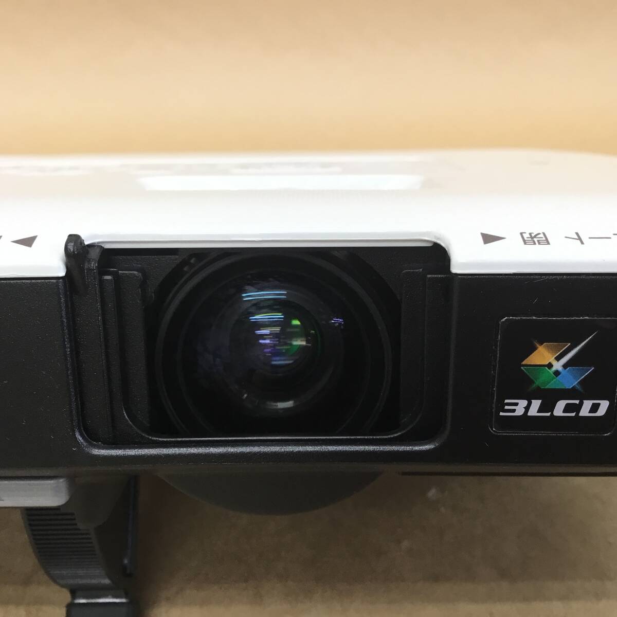YAMAZEN(山善)◇プロジェクター 偏り Qriom キュリオム YLP-350FHD YAMAZEN(山善)◇プロジェクター 偏り Qriom キュリオム YLP-350FHD
