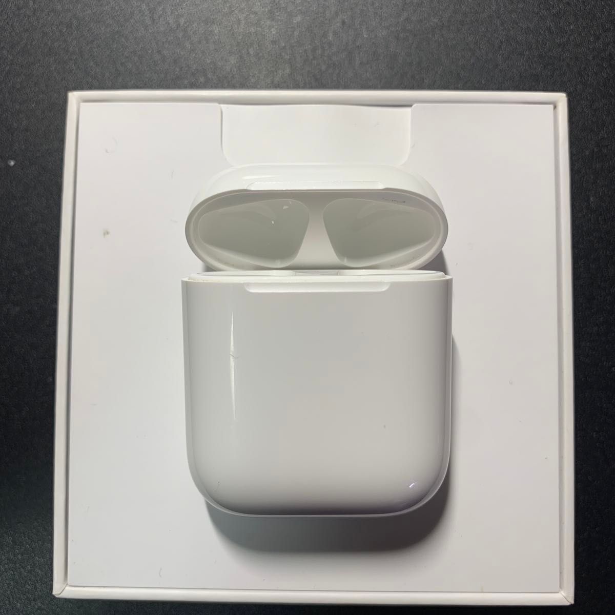 Apple AirPods 第二世代 充電ケース Apple正規品|Yahoo!フリマ Apple AirPods 第二世代 充電ケース Apple正規品|Yahoo!フリマ