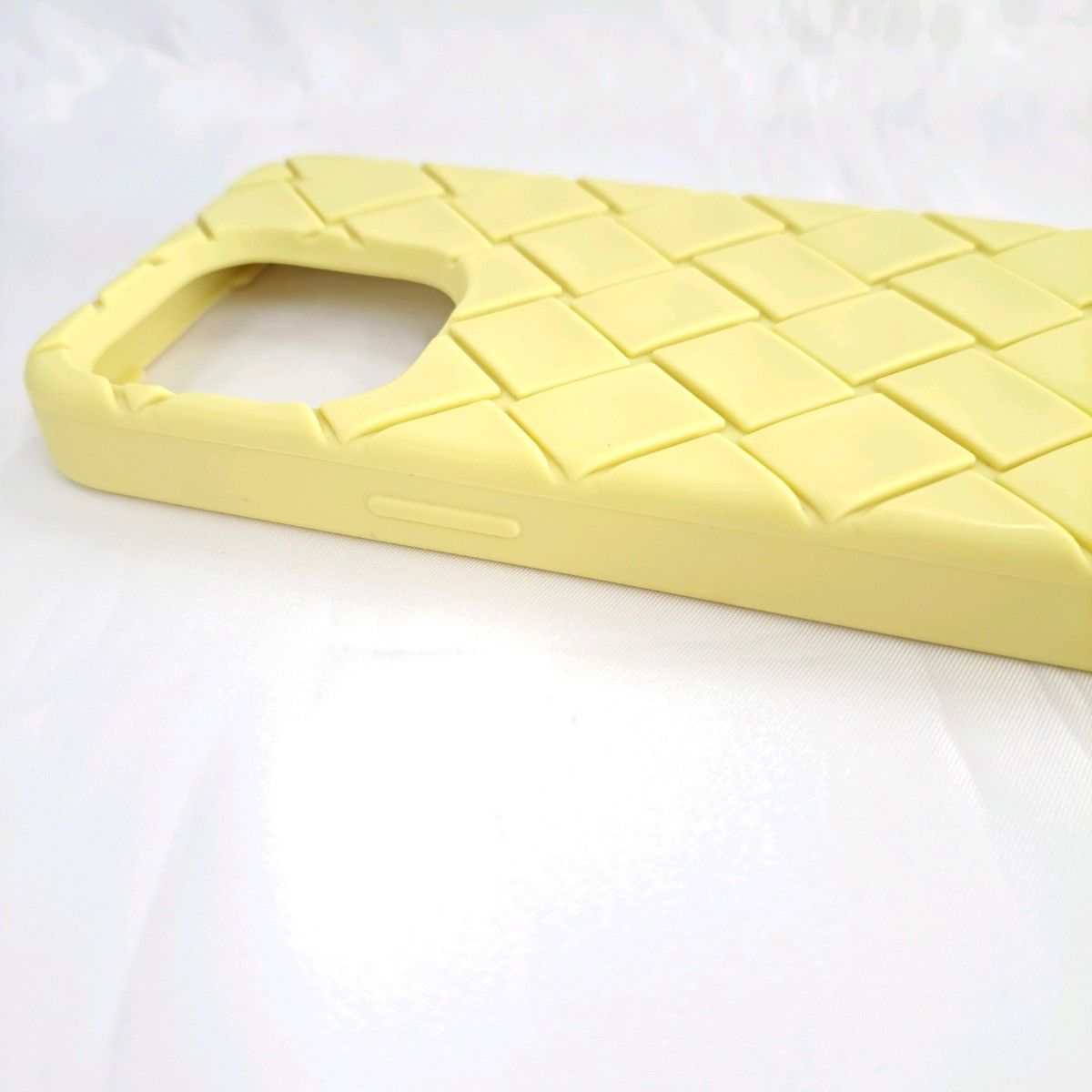 ボッテガヴェネタ BOTTEGA VENETA iPhoneケース ラバー イントレ ボッテガヴェネタ BOTTEGA VENETA iPhoneケース ラバー イントレ
