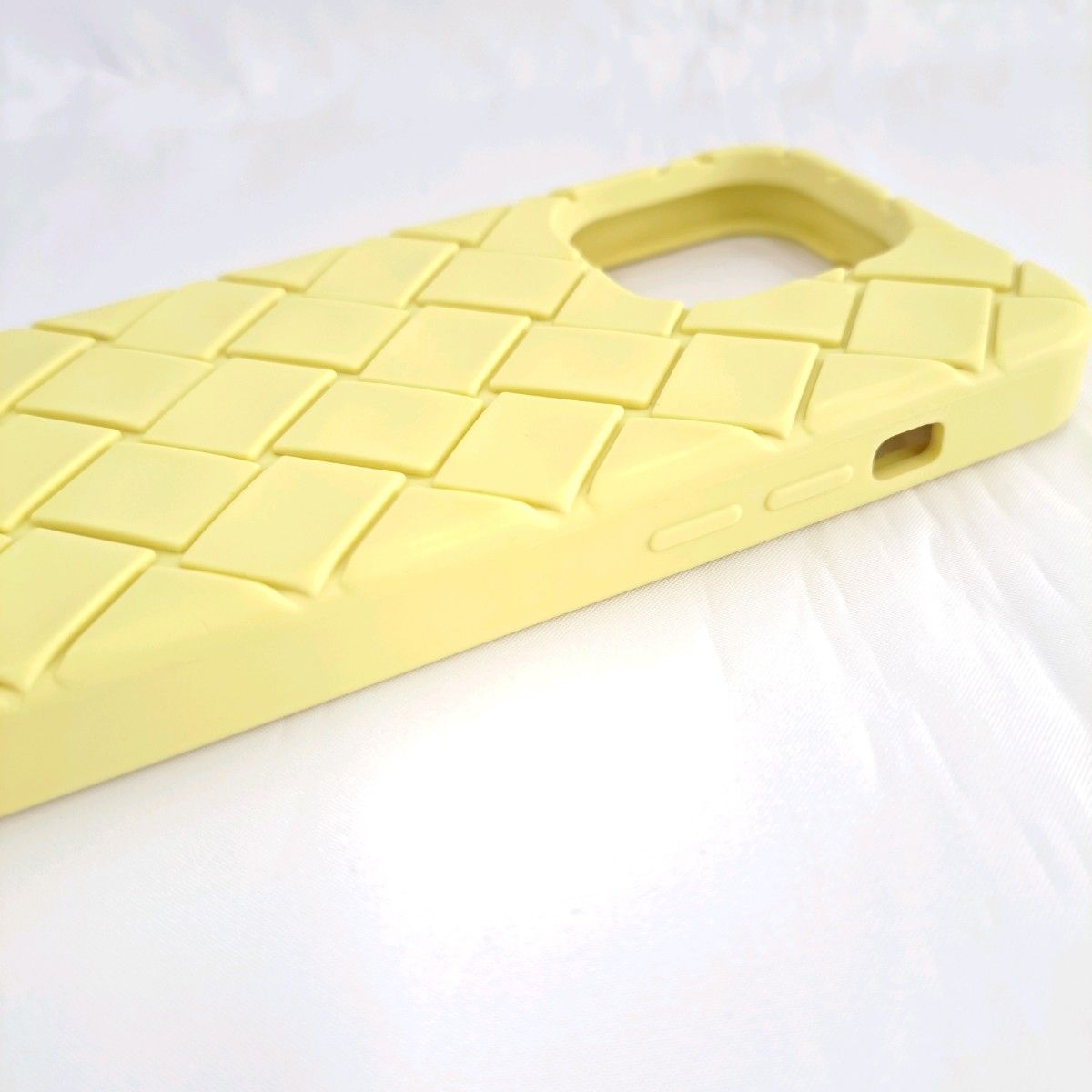 ボッテガヴェネタ BOTTEGA VENETA iPhoneケース ラバー イントレ ボッテガヴェネタ BOTTEGA VENETA iPhoneケース ラバー イントレ