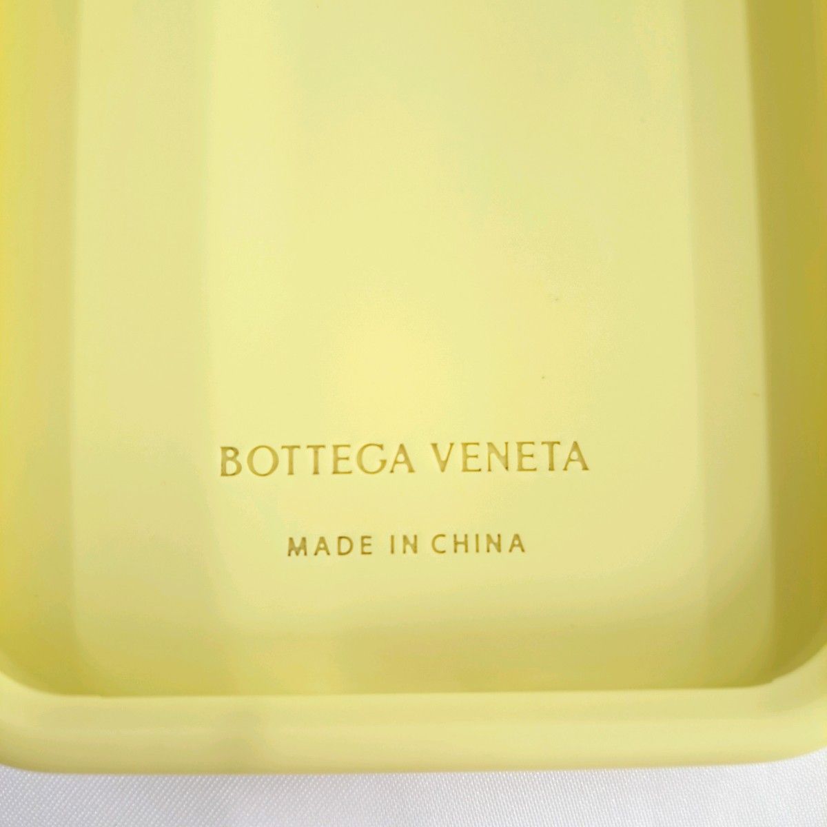 ボッテガヴェネタ BOTTEGA VENETA iPhoneケース ラバー イントレ ボッテガヴェネタ BOTTEGA VENETA iPhoneケース ラバー イントレ
