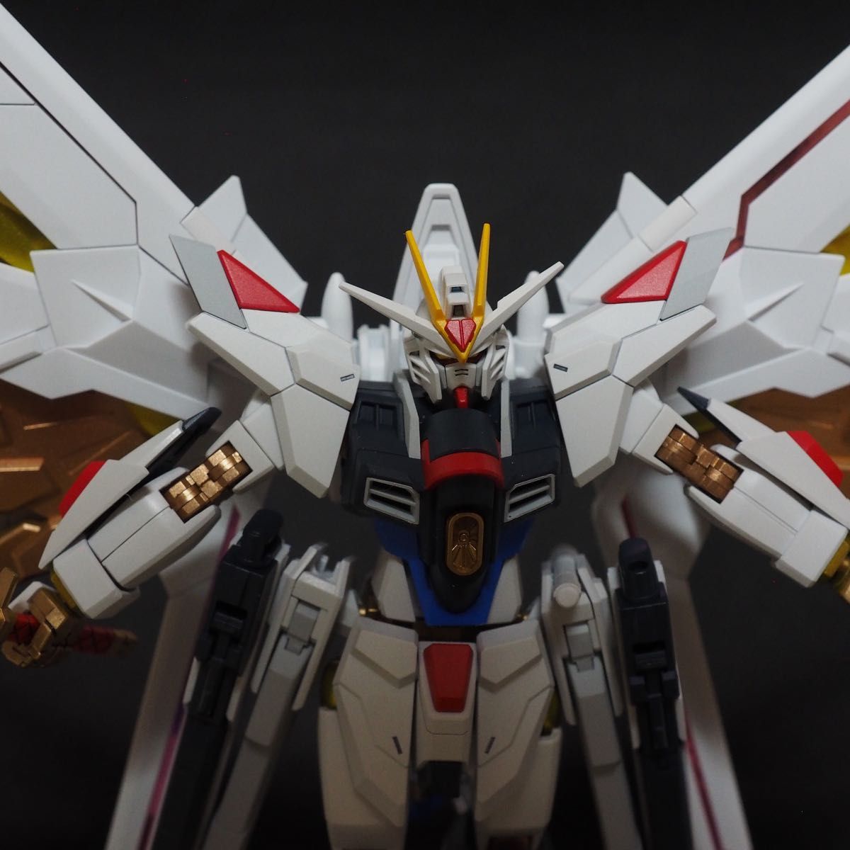 HG 1/144 マイティーストライクフリーダムガンダム 塗装済完成品 HG 1/144 マイティーストライクフリーダムガンダム 塗装済完成品