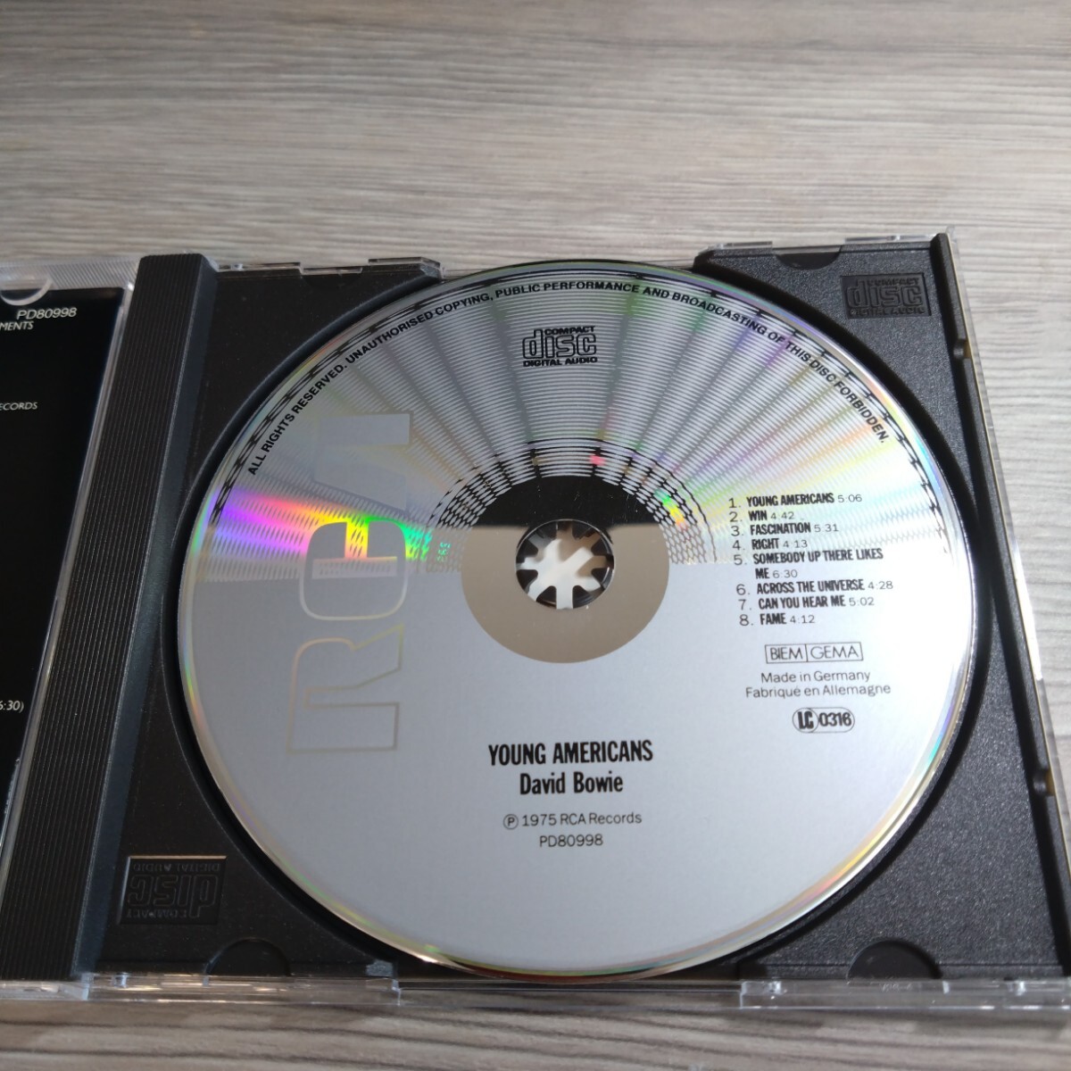 RCA 最初期ドイツ盤 YOUNG AMERICANS / DAVID BOWIE デヴィッド RCA 最初期ドイツ盤 YOUNG AMERICANS / DAVID BOWIE デヴィッド