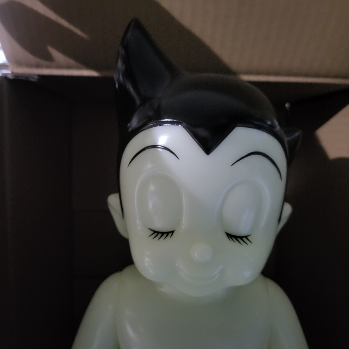 SECRETBASE BIG SCALE ASTROBOY OG GLOW Ver. Astro Boy 鉄腕 SECRETBASE BIG SCALE ASTROBOY OG GLOW Ver. Astro Boy 鉄腕