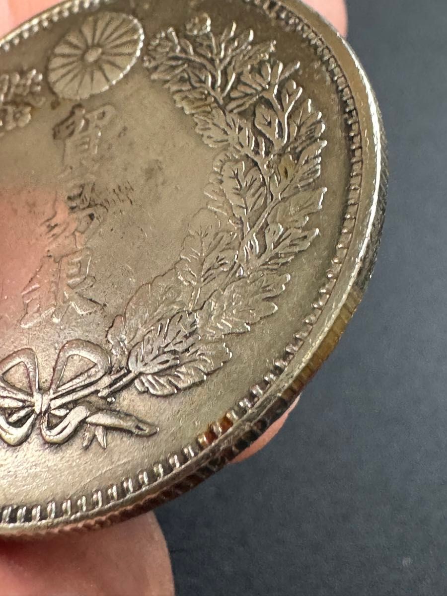 貿易銀 明治8年 大型銀貨 明治8 9 10年の3年間だけ発行した超 貿易銀 明治8年 大型銀貨 明治8 9 10年の3年間だけ発行した超