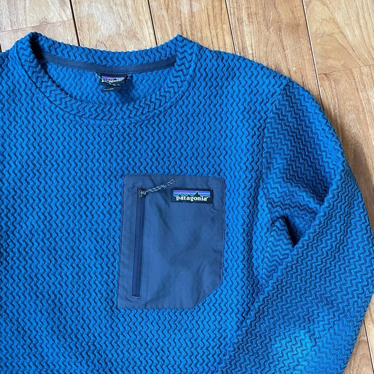 patagonia メンズ・R1エア・クルー Sサイズ Endless Blue|Yahoo patagonia メンズ・R1エア・クルー Sサイズ Endless Blue|Yahoo