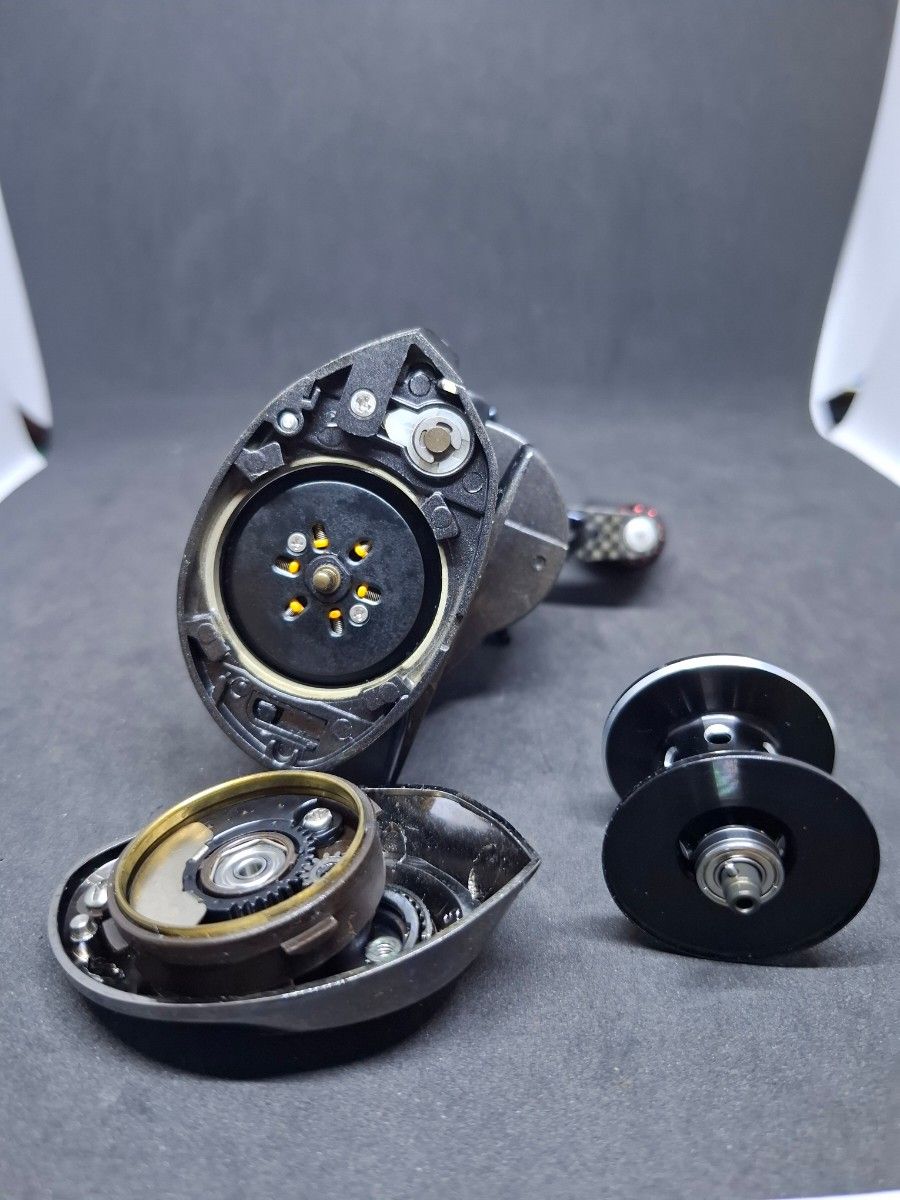 ABU REVO ELITE アブガルシア レボ エリート IB 左 と スペア ABU REVO ELITE アブガルシア レボ エリート IB 左 と スペア