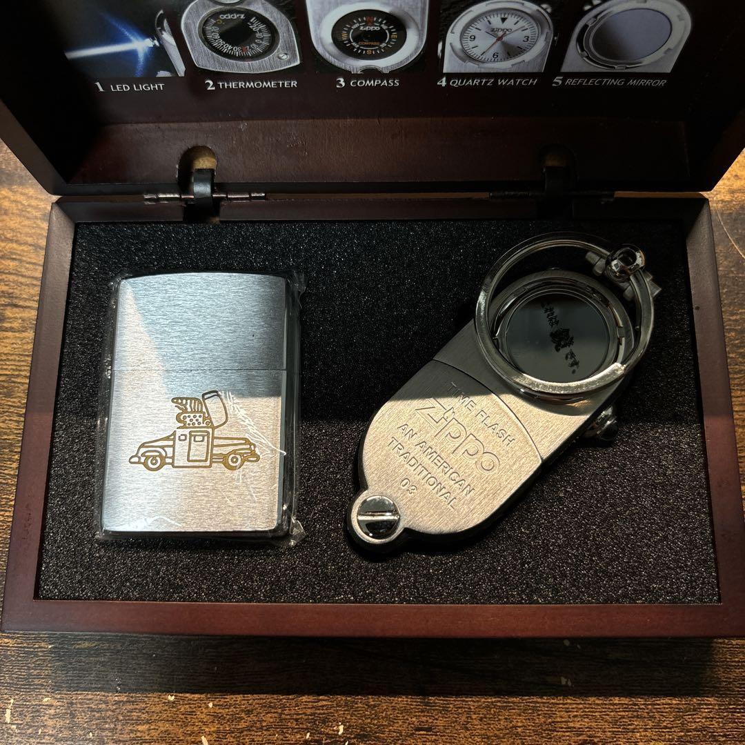 ベトナム・ジッポー 写真集「Vietnam Zippos」2007年 フランシス·f Zippo Lighter ベトナム·ジッポー 写真集「Vietnam