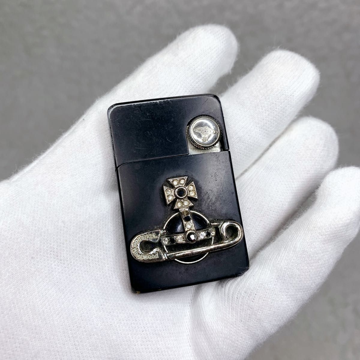 Vivienne Westwood オイルライター ブラック 安全ピン ジッポ Vivienne Westwood オイルライター ブラック 安全ピン ジッポ