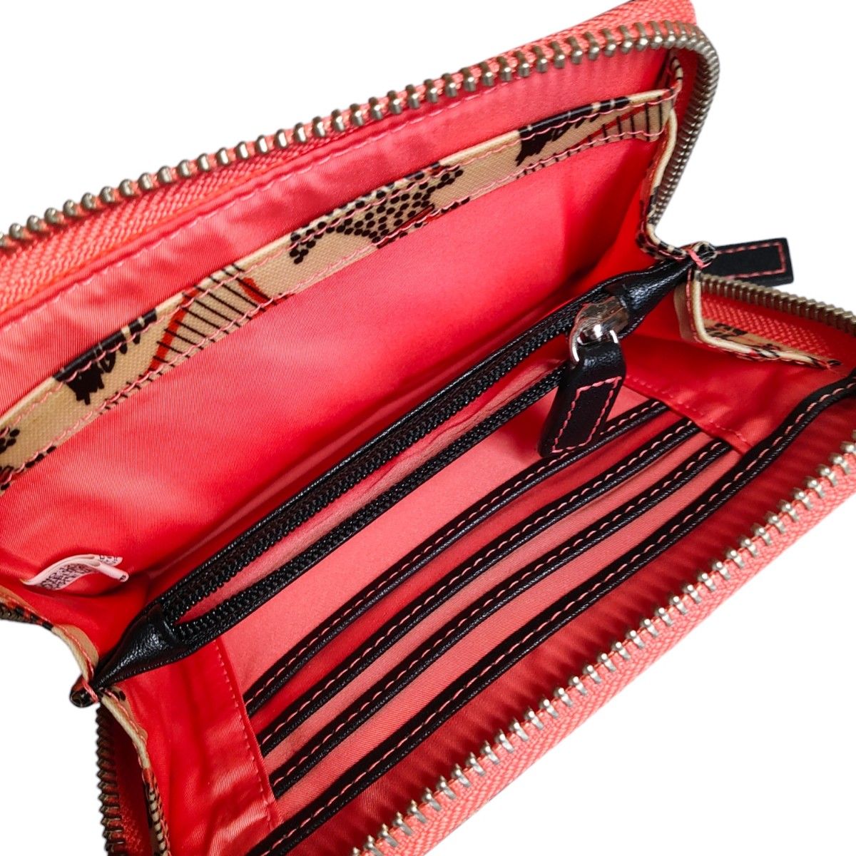 レア RADLEY LONDON ラドリーロンドン ミニ財布 犬 テリア 総柄 レア RADLEY LONDON ラドリーロンドン ミニ財布 犬 テリア 総柄