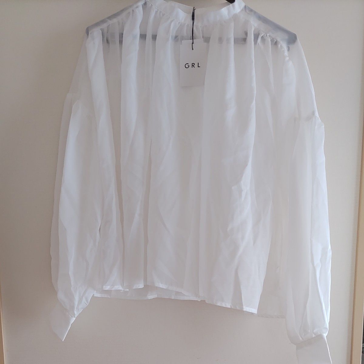GRL 長袖ギャザーシアーブラウス ホワイト グレイル 新品タグ GRL 長袖ギャザーシアーブラウス ホワイト グレイル 新品タグ