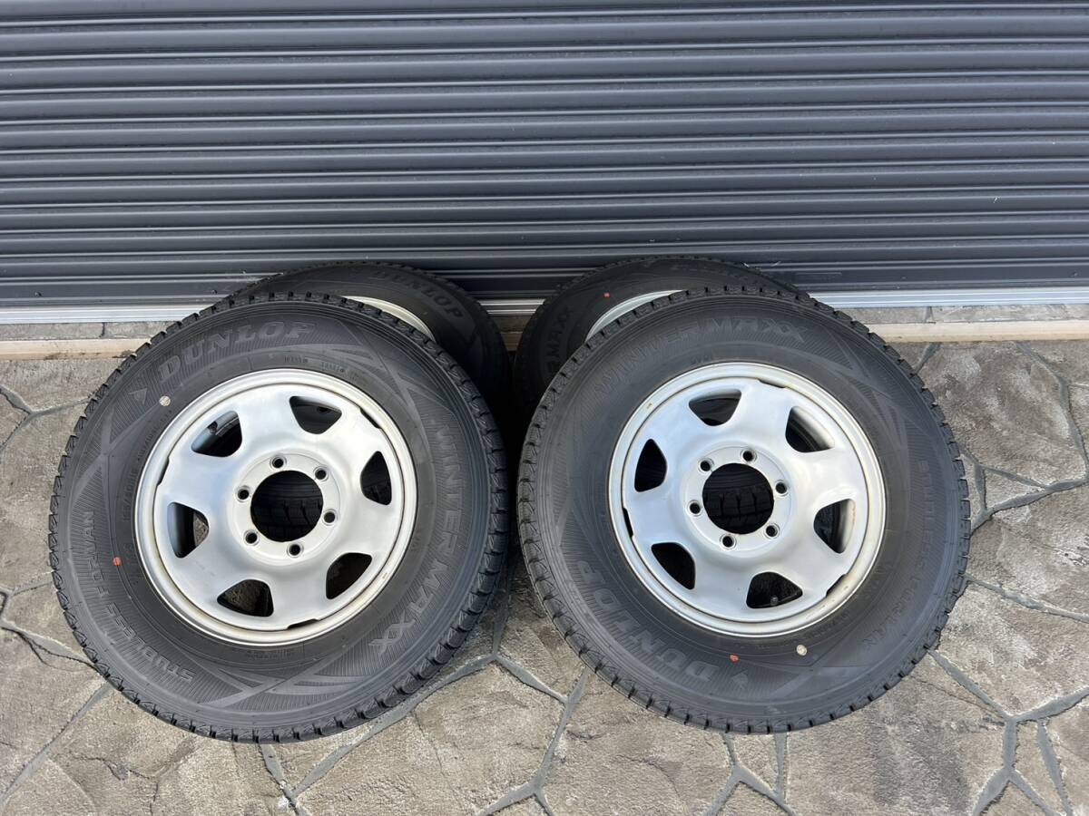 イエース　200　スタッドレスタイヤセット　１９５／８０Ｒ１５　ＬＴ　ダンロップ　ウインターマックス　2023年製