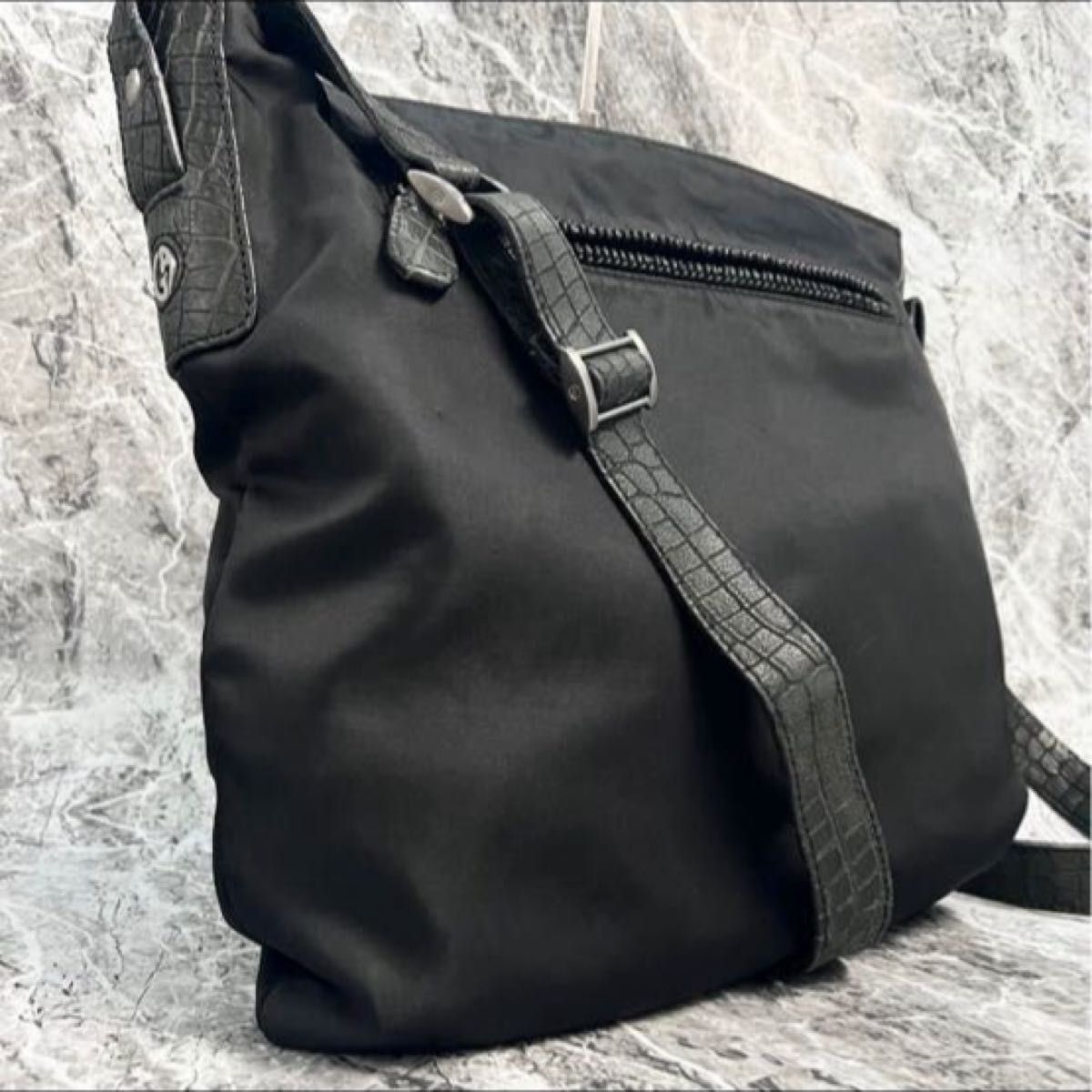 超希少 大容量 ジョルジオアルマーニ GIORGIO ARMANI ショルダー 超希少 大容量 ジョルジオアルマーニ GIORGIO ARMANI ショルダー