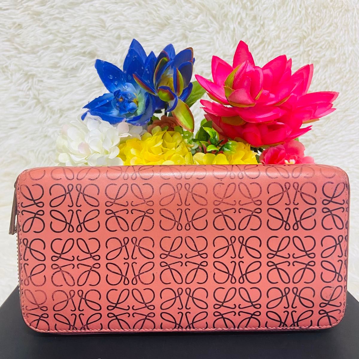 本革 LOEWE ロエベ 財布 リピートアナグラム レザー サーモン 本革 LOEWE ロエベ 財布 リピートアナグラム レザー サーモン