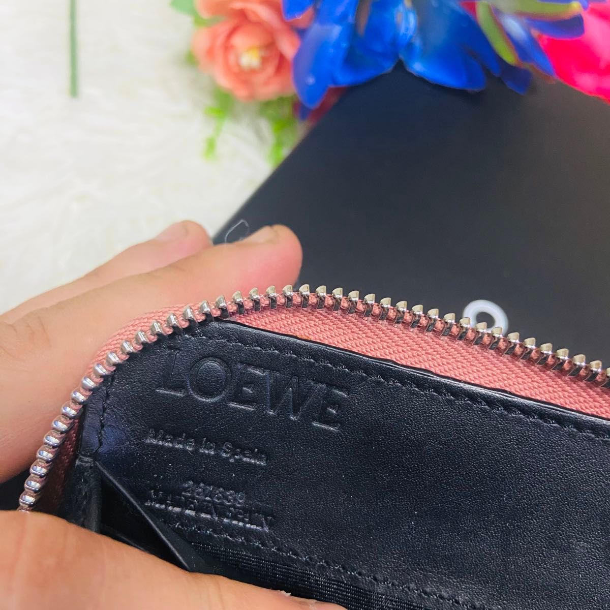 本革 LOEWE ロエベ 財布 リピートアナグラム レザー サーモン 本革 LOEWE ロエベ 財布 リピートアナグラム レザー サーモン