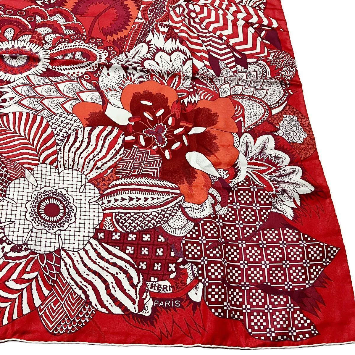 美品】エルメス HERMES カレ90 FLEURS D'INDIENNES インドの花 美品】エルメス HERMES カレ90 FLEURS D'INDIENNES インドの花
