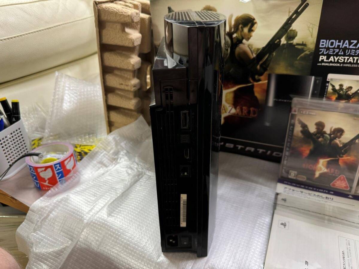 PS3 本体 バイオハザード5 限定版 80Gb コントローラ1欠 その他 PS3 本体 バイオハザード5 限定版 80Gb コントローラ1欠 その他