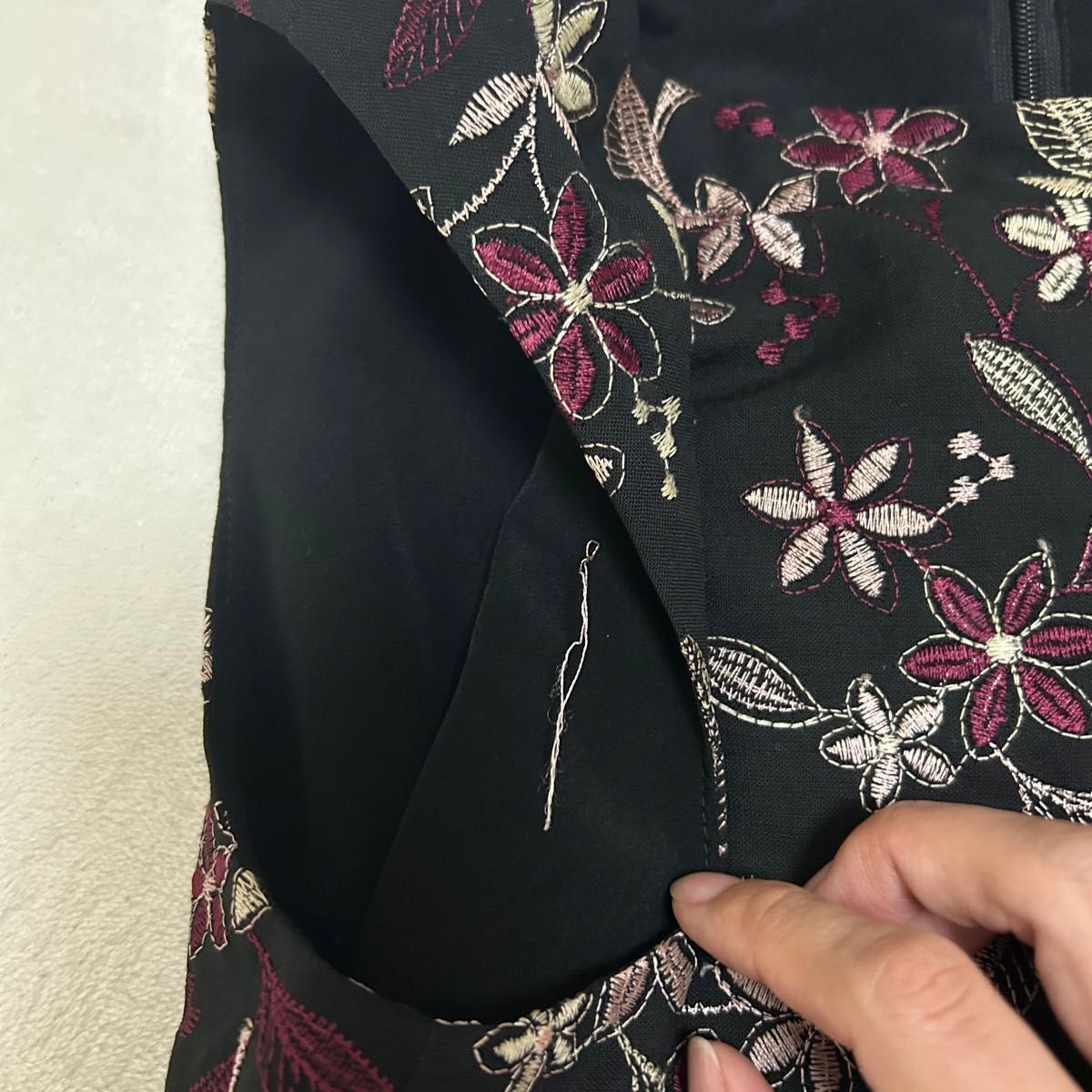 TOOCA トッカ ワンピース 刺繍 花柄 総柄 黒 ブラック 膝上 TOOCA トッカ ワンピース 刺繍 花柄 総柄 黒 ブラック 膝上