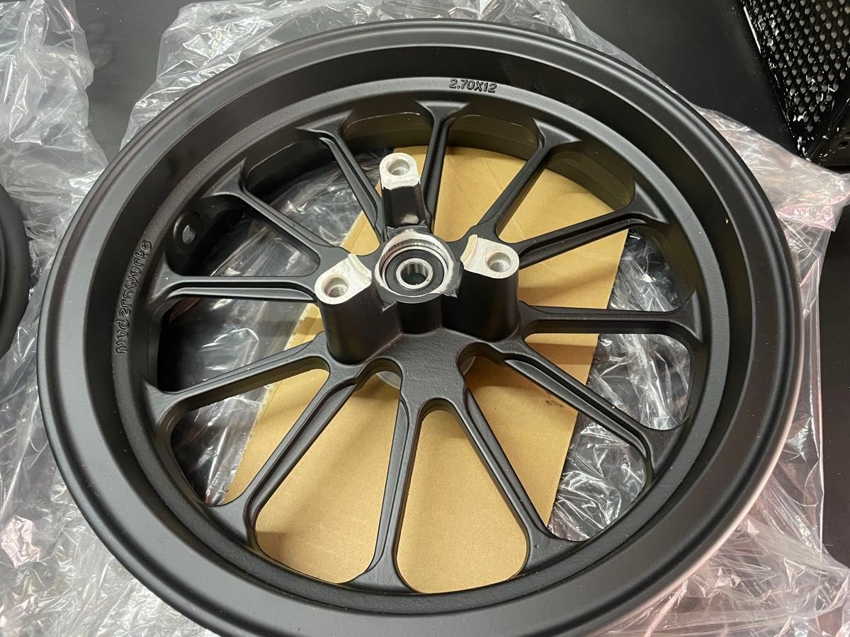 モダンワークス 12インチ ホイール 新品 モンキーゴリラ NSR モダンワークス 12インチ ホイール 新品 モンキーゴリラ NSR