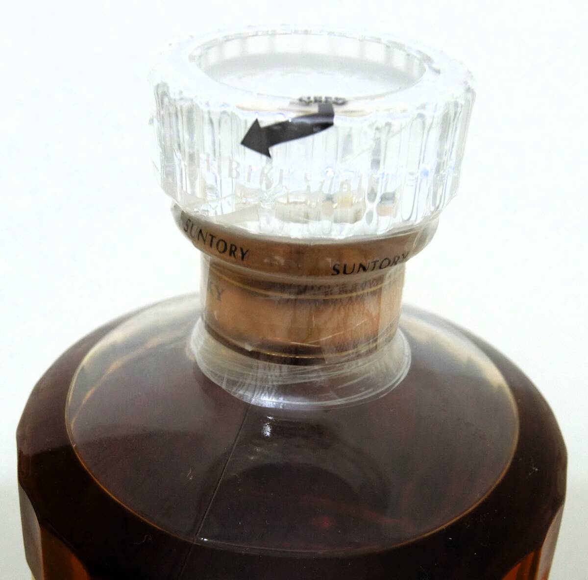 サントリー(SUNTORY) 響17年 金箱/裏金ラベル 43%/700ml 1本 サントリー(SUNTORY) 響17年 金箱/裏金ラベル 43%/700ml 1本