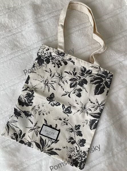 Y106 新品・未使用 GUCCI グッチ コスメ 海外限定ノベルティ Y106 新品・未使用 GUCCI グッチ コスメ 海外限定ノベルティ