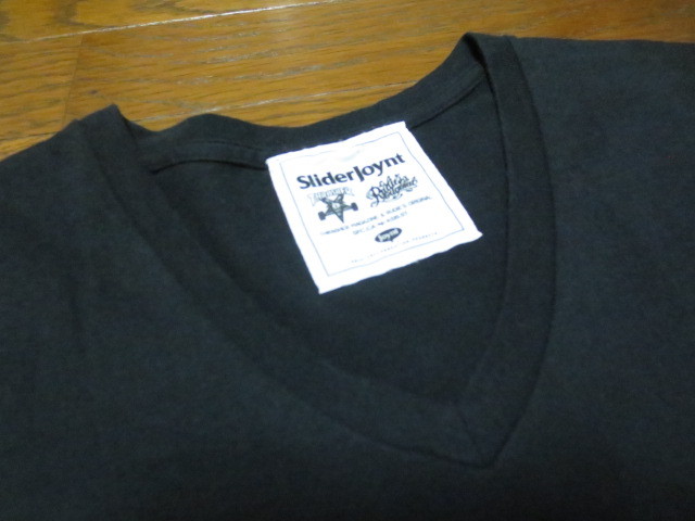 スラッシャー　×　ルーディーズ　Sliderjoynt THRASHER × RUDIE'S 半袖プリント　Ｖネックティーシャツ　黒　Ｓ_画像4