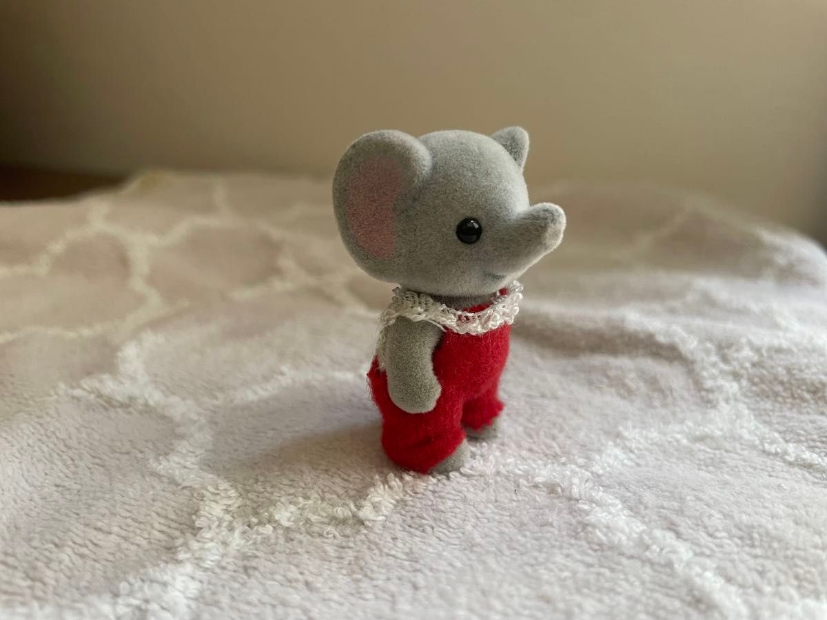 シルバニアファミリーゾウの赤ちゃん廃盤海外版(UK)|Yahoo シルバニアファミリーゾウの赤ちゃん廃盤海外版(UK)|Yahoo