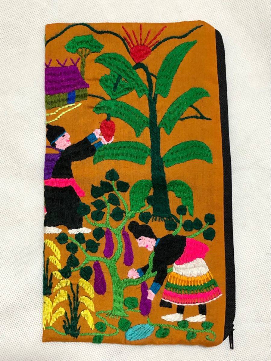 ラオス産 モン族伝統手刺繍 生活風景模様 長型ポーチ(両面タイプ・茶)_画像2