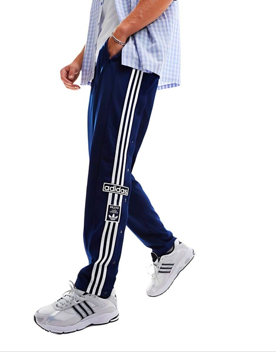 新品未使用 adidas アディブレイクトラックパンツ ジャージ 新品未使用 adidas アディブレイクトラックパンツ ジャージ