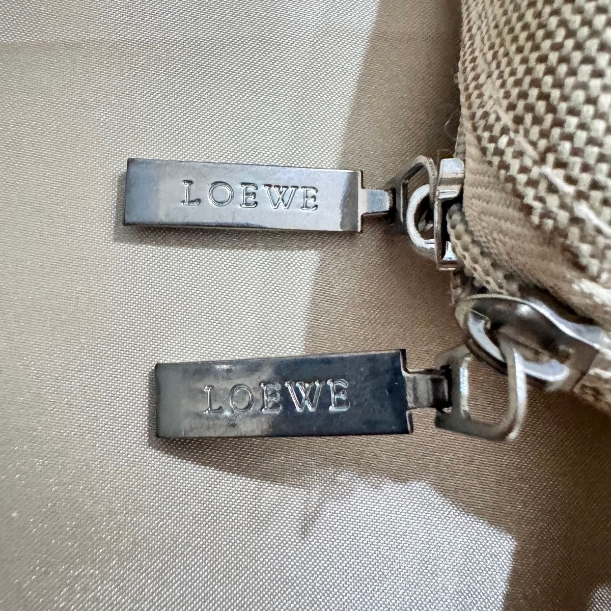 LOEWE ロエベ トラベルポーチ JAL ファーストクラス アメニティ LOEWE ロエベ トラベルポーチ JAL ファーストクラス アメニティ