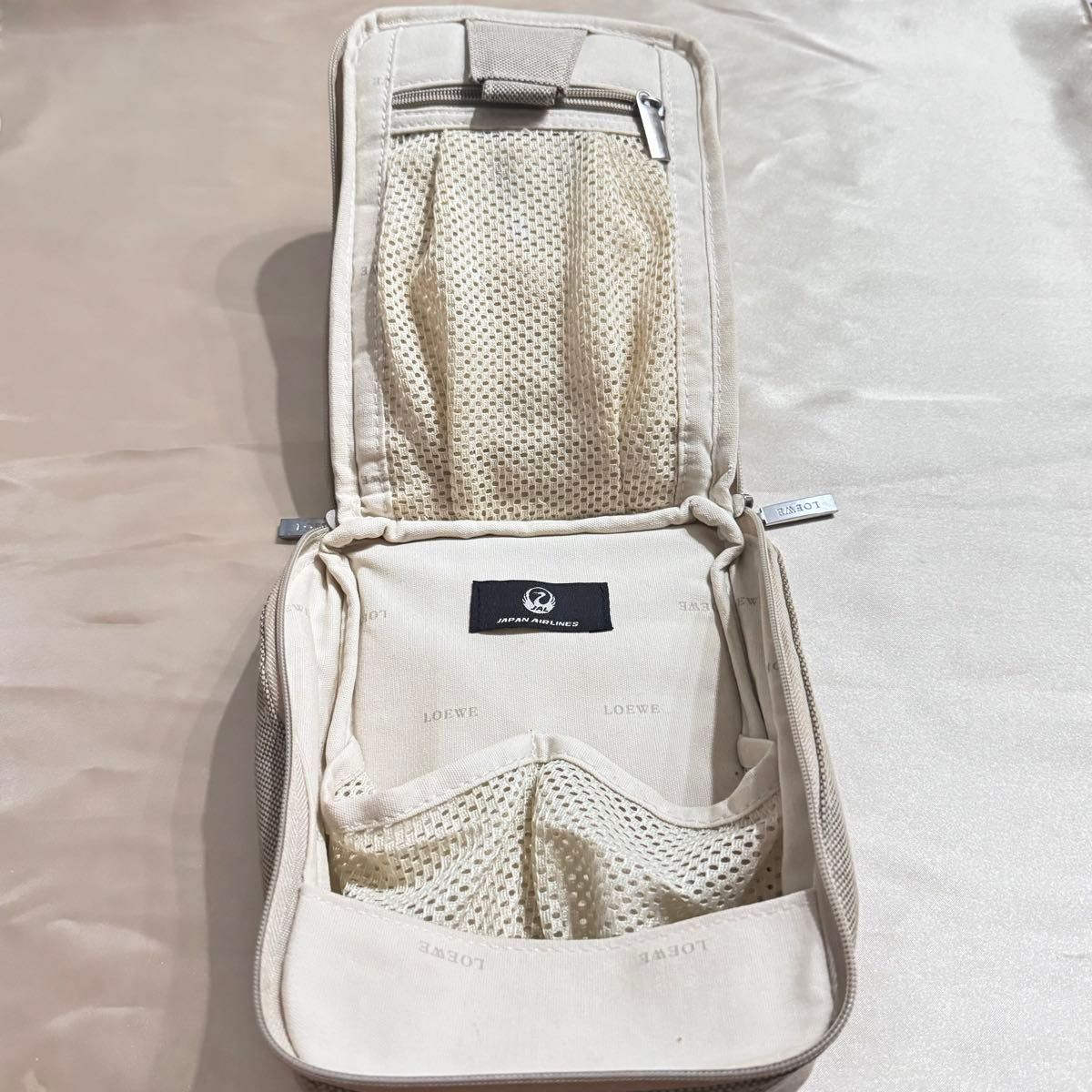 LOEWE ロエベ トラベルポーチ JAL ファーストクラス アメニティ LOEWE ロエベ トラベルポーチ JAL ファーストクラス アメニティ