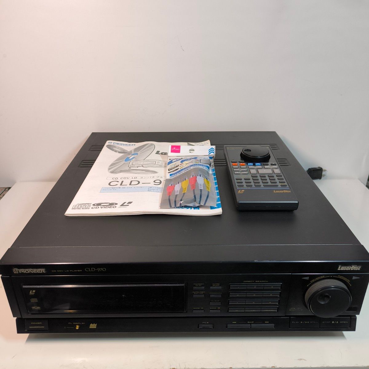Pioneer LDプレーヤー CLD-970 リモコン 説明書付き Pioneer LDプレーヤー CLD-970 リモコン 説明書付き