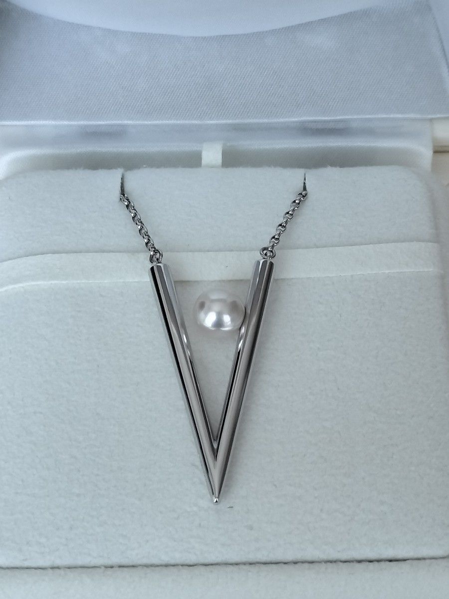 美品 ミキモト MIKIMOTO Vcode Vコード ネックレス ペンダント 美品 ミキモト MIKIMOTO Vcode Vコード ネックレス ペンダント