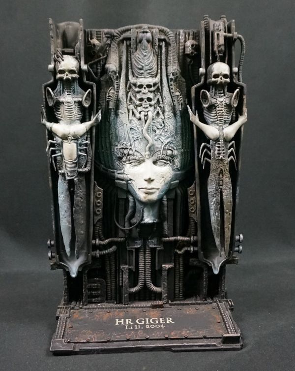 Yahoo!オークション - 2004 マクファーレントイズ H.R. GIGER Li Yahoo!オークション - 2004 マクファーレントイズ H.R. GIGER Li