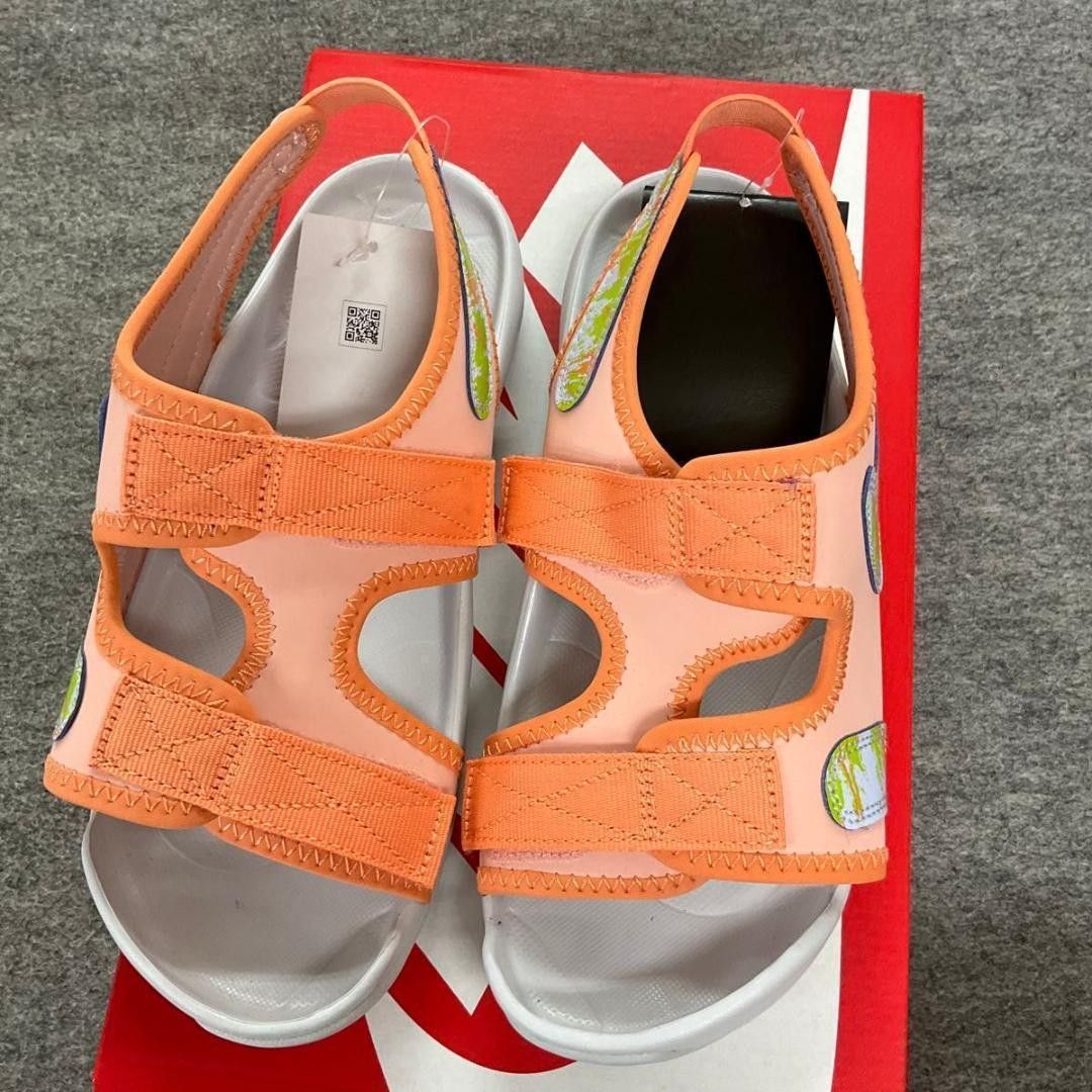 新品 NIKE ナイキ ベナッシ サンダル シャワーサンダルビーチ 新品 NIKE ナイキ ベナッシ サンダル シャワーサンダルビーチ