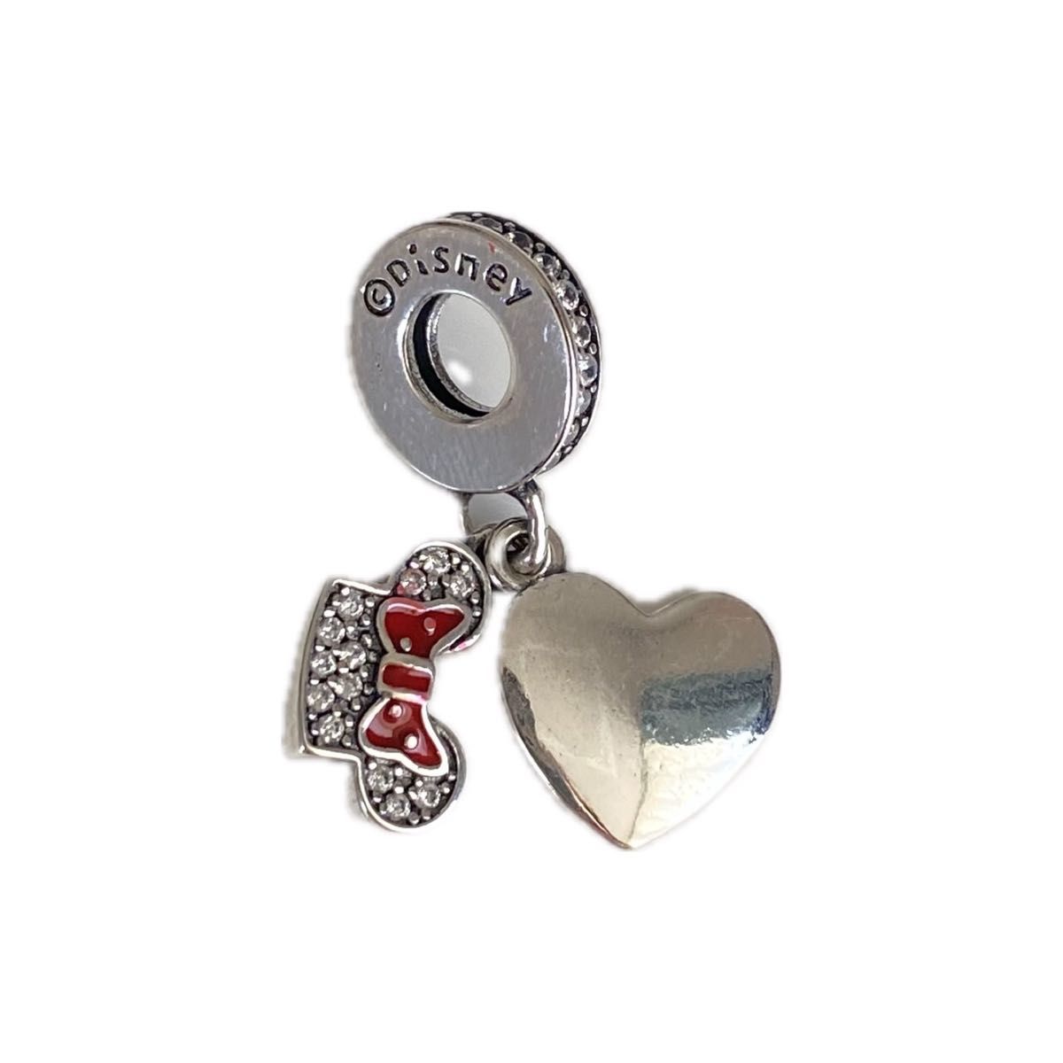 ほぼ未使用 Pandora シルバーネックレス ハート チャーム 2個付き ほぼ未使用 Pandora シルバーネックレス ハート チャーム 2個付き