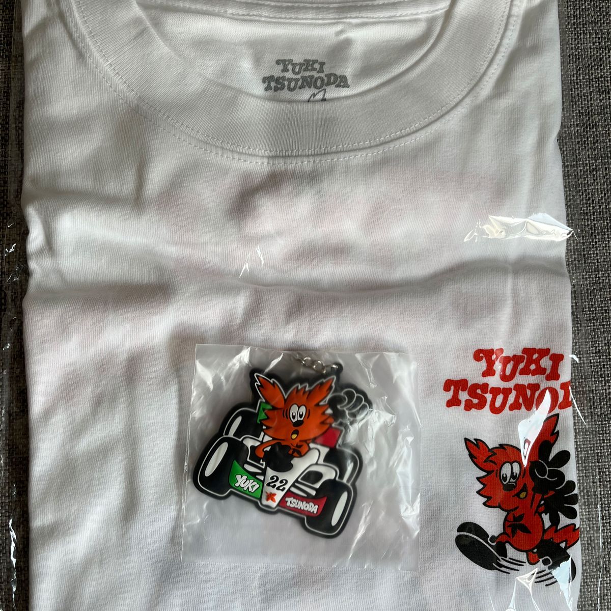 VERDY 角田裕毅 TシャツXXL キーホルダーセット|Yahoo!フリマ VERDY 角田裕毅 TシャツXXL キーホルダーセット|Yahoo!フリマ