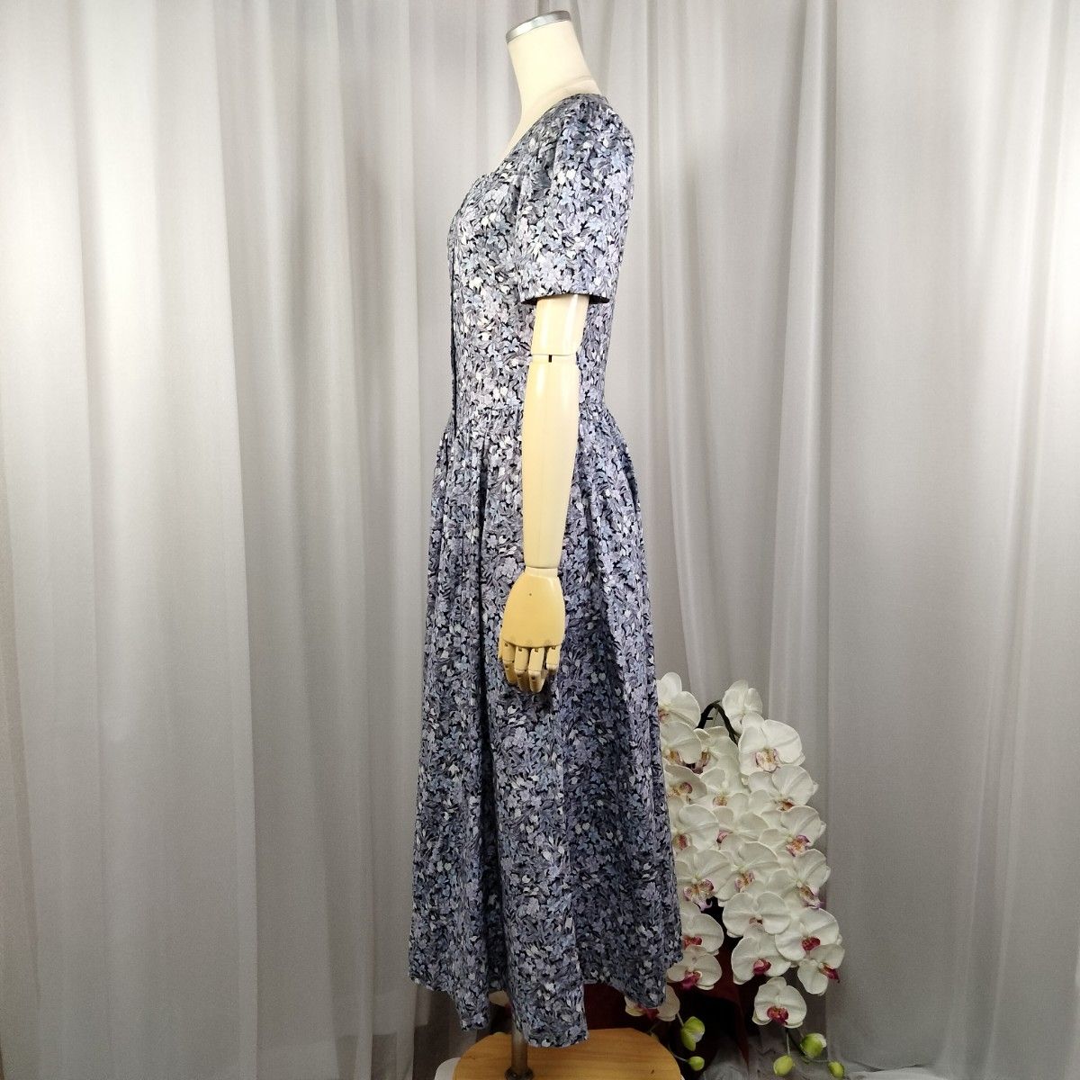 未使用品に近い】7号 ローラアシュレイ 花柄 リバティ柄 綿 未使用品に近い】7号 ローラアシュレイ 花柄 リバティ柄 綿