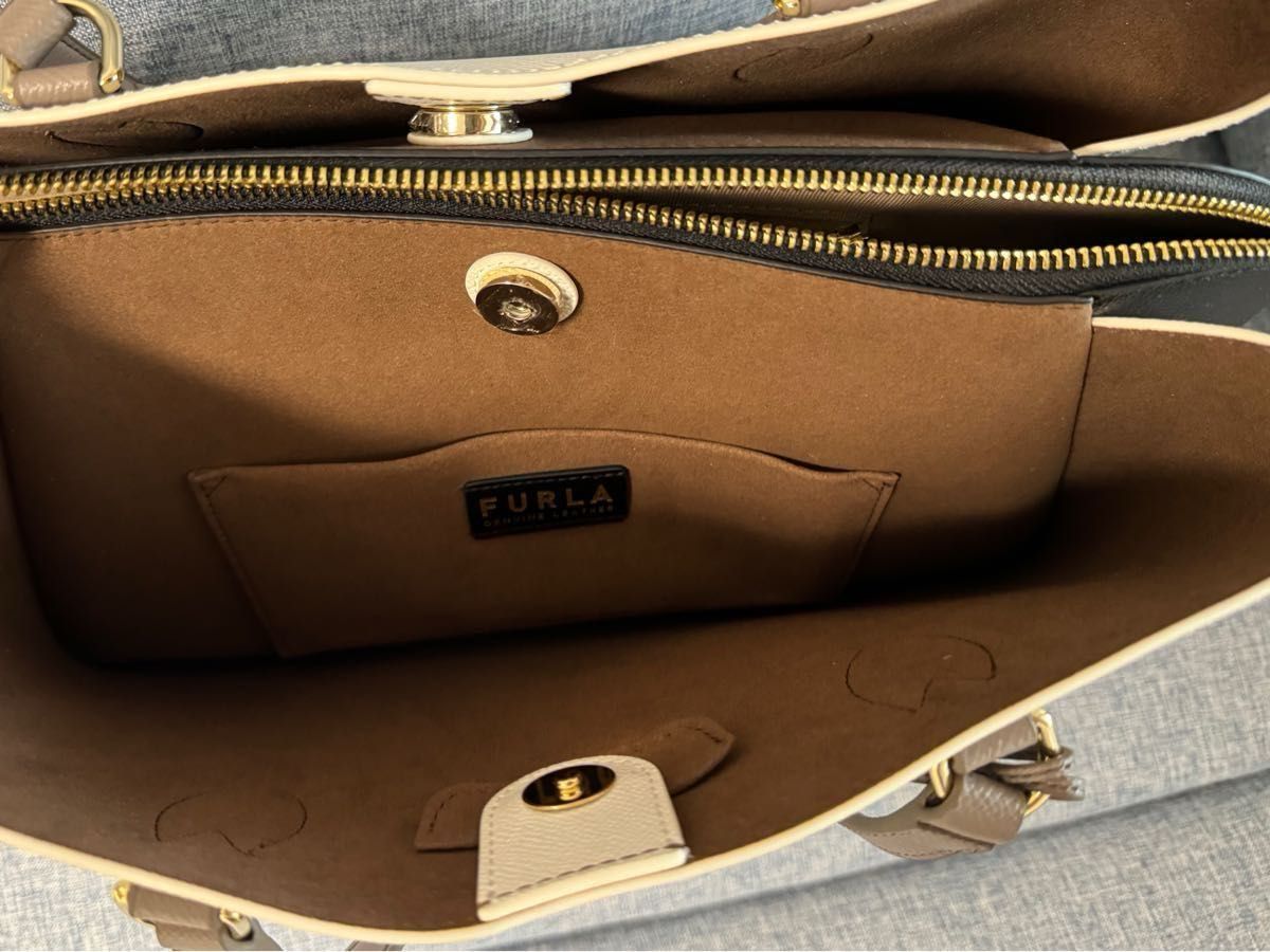 フルラ バッグ レディース トートバッグ レザー ホワイト フルラ バッグ レディース トートバッグ レザー ホワイト